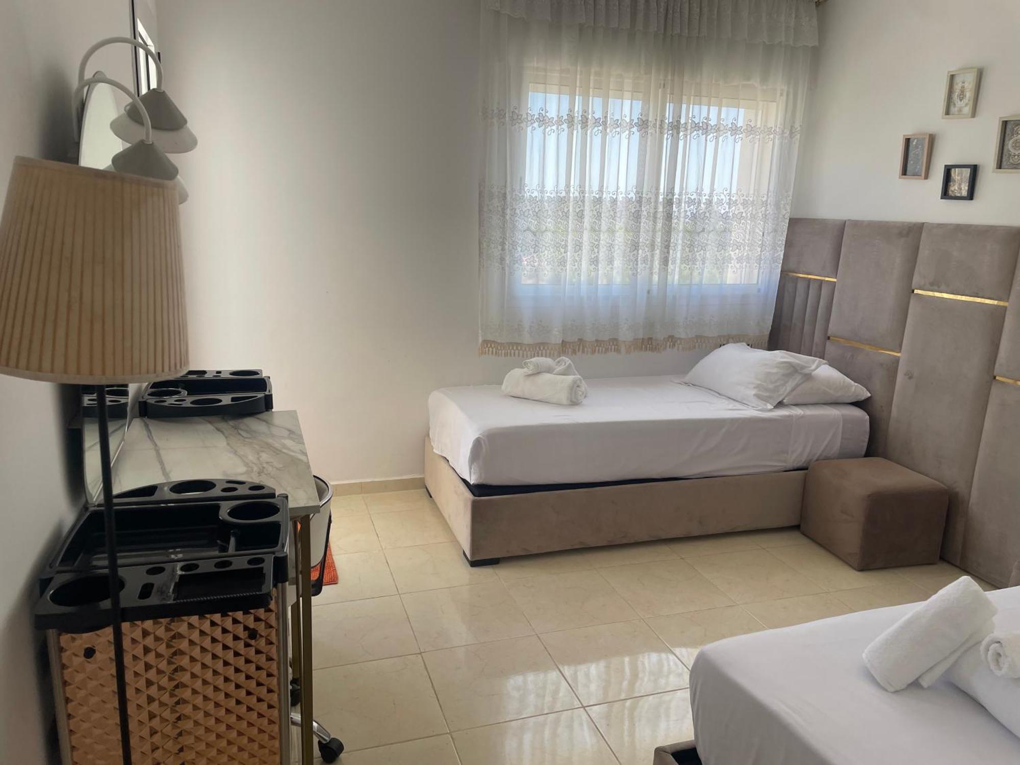 De Luxe A Maroc